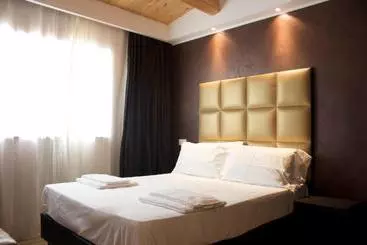 Leoni Hotel & Private Spa