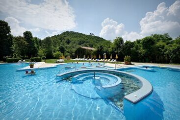 فندق Terme Preistoriche Resort & Spa