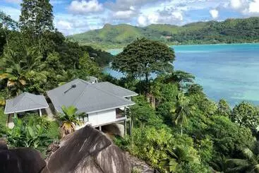 Sailfish Beach Villas