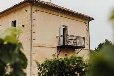 Pension (Hôtel basse catégorie) Chambres D Hôte & Gîte Château Le Conte Saint Emilion