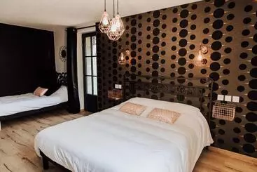 Pension Chambres D Hôte & Gîte Château Le Conte   Saint Emilion