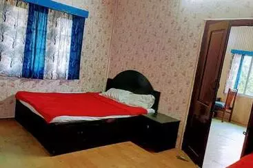 ユースホステル The Happytel