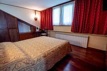 בית מלון כפרי Corona & Spa