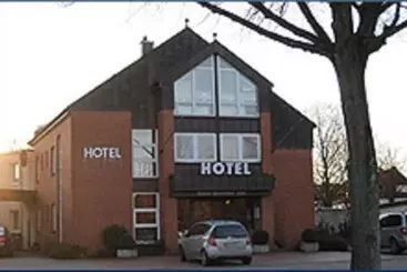 Отель Einfelder Hof