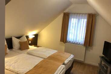 Hotelli Garni Goldene Traube