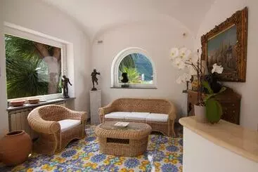 Semiramis Hotel De Charme & Pools