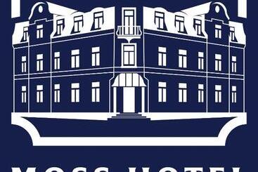 Moss Hotel & Apartments