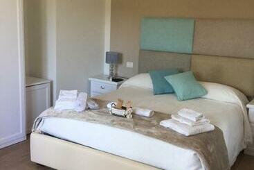 Il Giardino Di Daniela Apartments