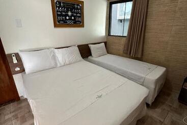 הוסטל Ancoradouro Pousada