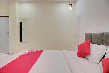 Hotel Oyo 39859  Shiv Ganga Inn