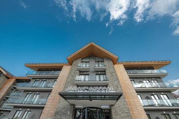 هتل Crystal Resort