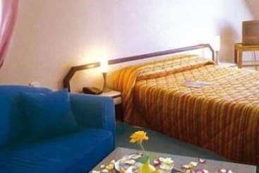 Hotel Hôtel Dupleix   Hyper Centre   Parking Et Garage Gratuit