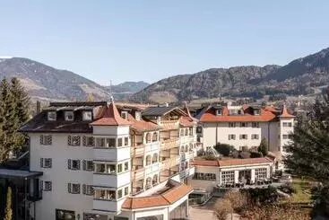 Majestic Hotel & Spa Resort