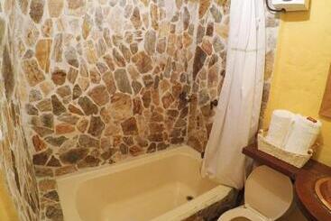 هاستل Avalon Hotel Campestre