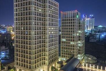 هتل آپارتمان Grand Hyatt Amman Residences