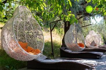 استراحتگاه Cross Health Spa Center