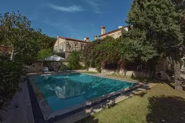 Hotelli Alacati Zeytin Konak