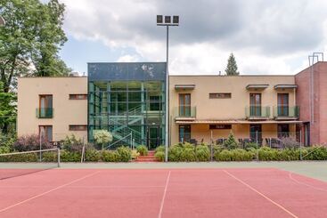 Jan Maria Hotel & Restaurant