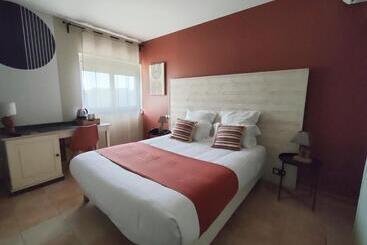 Отель L Art Des Mets By Côté Jardin