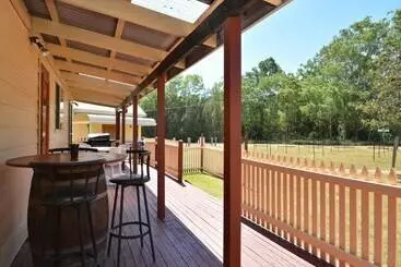 Hotel Madigan Wine Country Cottages