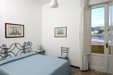 בית מלון כפרי Mari