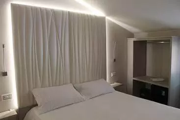 ホテル Danieli La Castellana Lago Di Garda