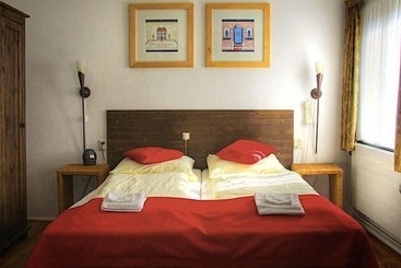 Отель Heijenrath