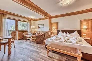 ホテル Traubenheim