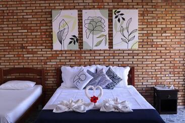 پانسیون E Pousada Cumbuco Guesthouse