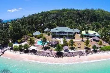 استراحتگاه L Habitation Cerf Island