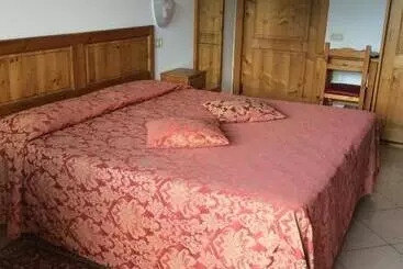 فندق Albergo Rusall