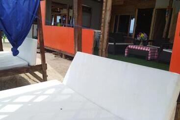 هتل Cabañas Palos Locos