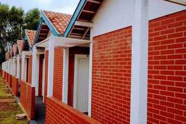 酒店 Camping Pousada Primavera Olímpia