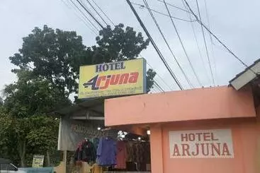 ペンション Arjuna Baturaja