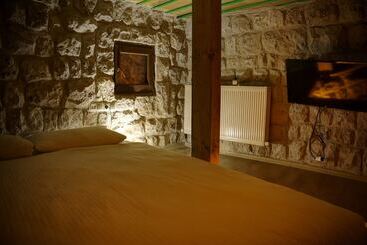 هتل Saliche Cave Suite