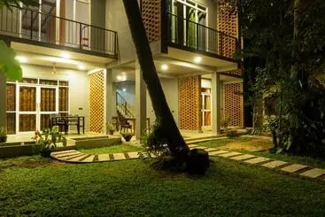 هتل Kurulu Garden Ayurveda