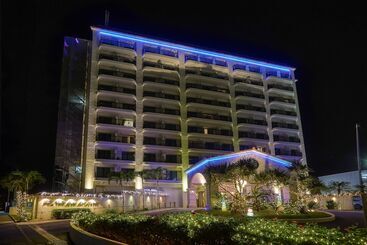 酒店 Naha Beach Side