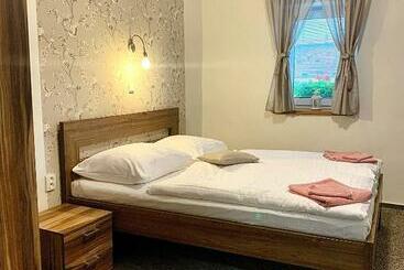 بنسيون Ubytování Selský Dvůr