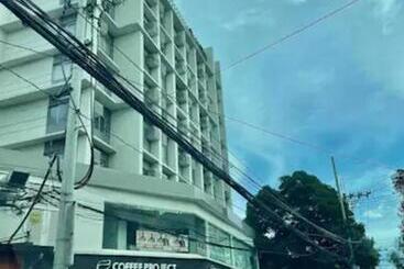 호스텔 R Holistay Vista Heights Legarda Near Ceu San Beda