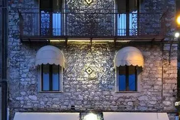 B&b La Fontana Borbone