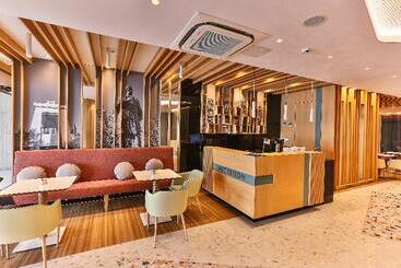 Carine Hotel Centar