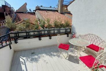 Pensjonat Piranum Guesthouse With Terrace