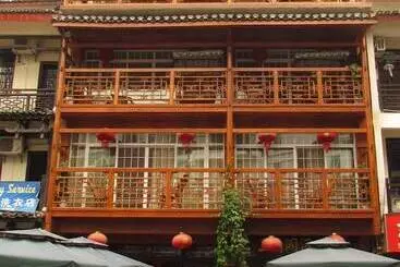 Hotel Bamboo House Resort