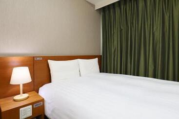 בית מלון כפרי Dormy Inn Takamatsu