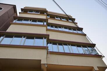 Pension Eco Corporate Inn