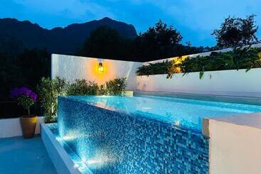 Tatala Hotel & Garden