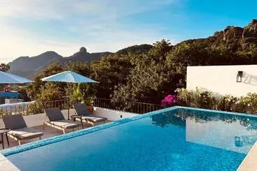 Tatala Hotel & Garden