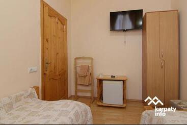 בית מלון כפרי гірський узвіз