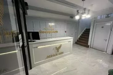Hotel Atz&h Inn