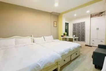 پانسیون Miss You House